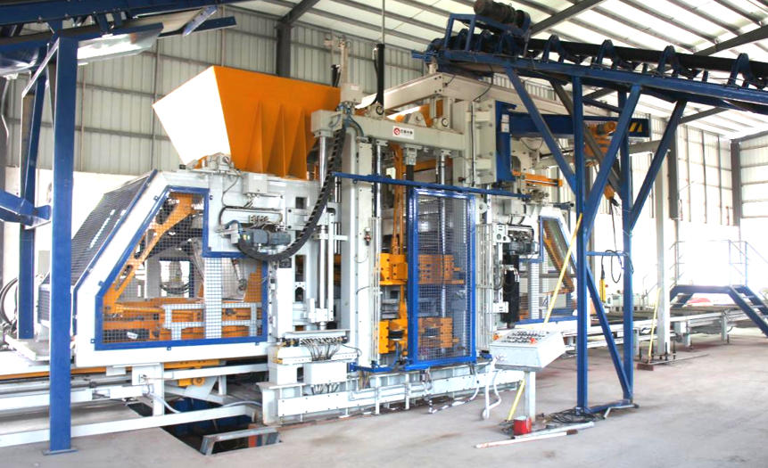 క్వాంగాంగ్ బ్రిక్ మెషీన్‌లు దక్షిణ చైనాలో తమదైన ముద్ర వేస్తాయి - పేవింగ్ బ్రిక్స్ మరియు డైమండ్-ఆకారపు ఇటుకలు ఒక యంత్రం ద్వారా నిర్వహించబడతాయి