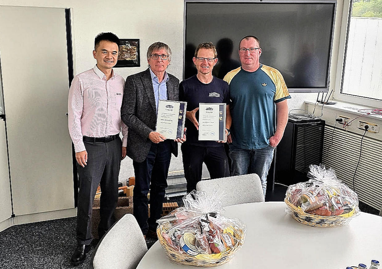 హస్తకళకు వందనం పట్టుదలకు వందనం